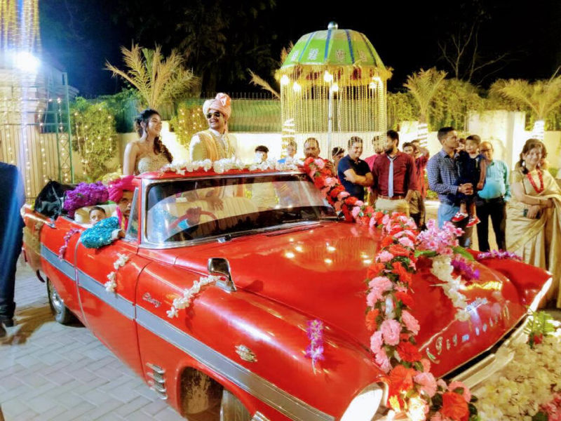 VINTAGE CARS FOR WEDDING